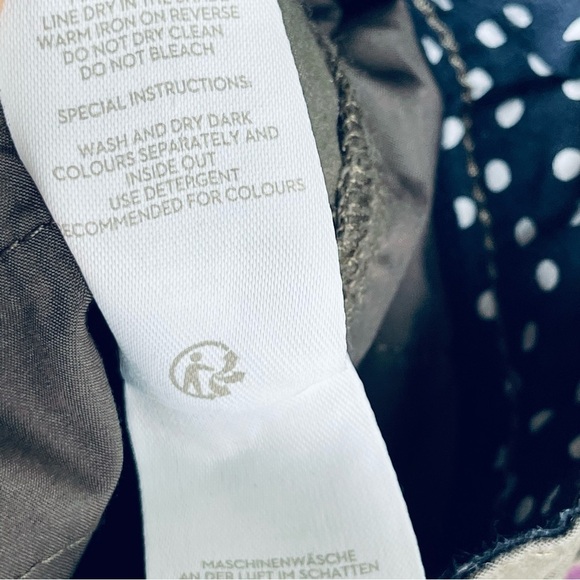 BODEN Wideleg Crop Green Button Pants Chino Slacks Khakis size 6 US women’s - Picture 3 of 11